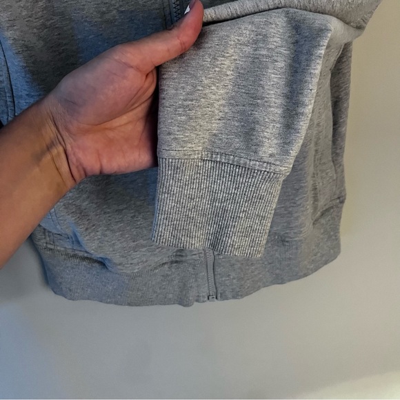 Lululemon Split Hoodie Jacket Heathered Light Grey Women’s Size 6 - Picture 6 of 9